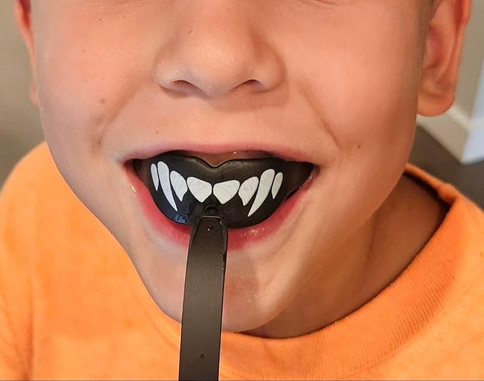MENOLY 3 Packs Kids Youth Mouth Guard with Strap for Football - Mouth Guard Football Age 6-10 with Cases for Boxing, Lacrosse, Hockey, Basketball, MMA, Wrestling and Other Contact Sports Age 7-12