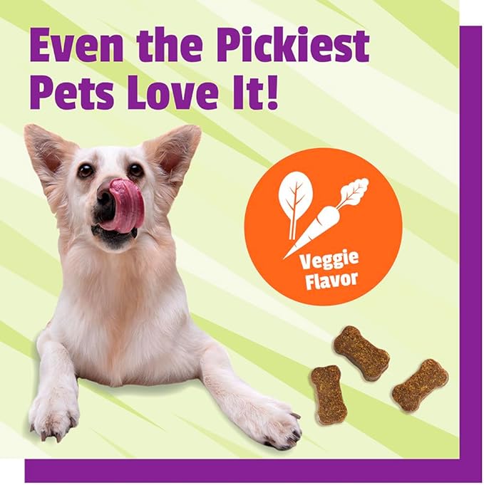 Pet Naturals Skin and Coat for Dogs with Dry, Itchy and Irritated Skin, 30 Chews - Salmon Oil, Vitamin E and Flax Oil - No Corn or Wheat - Vet Recommended