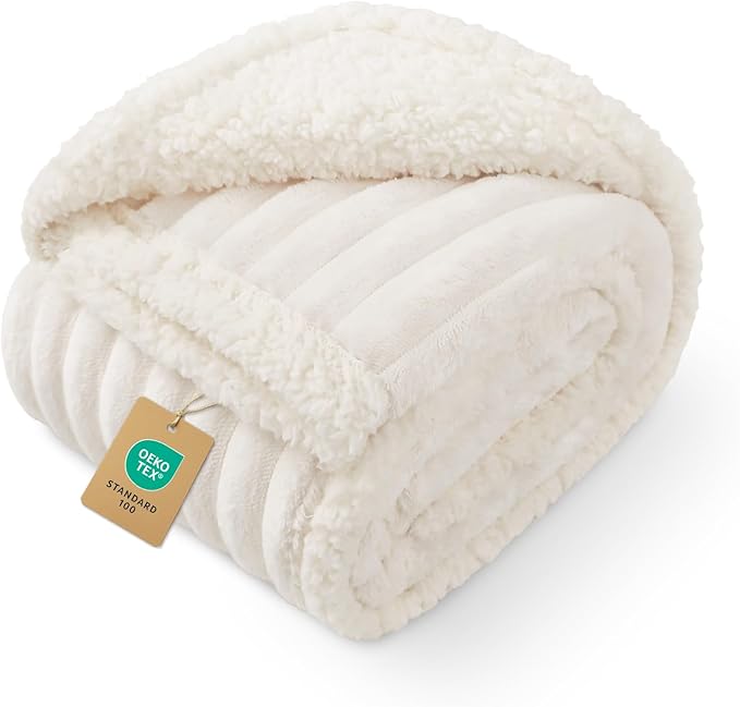 Luciphia Waterproof Dog Blanket for Small Puppy Ultra-Soft Calming Cut Pile Flannel Throw Durable & Warm Furniture Protection for Couch Car Pet Cat Blanket Machine Washable Soft White,S(40''x28'')