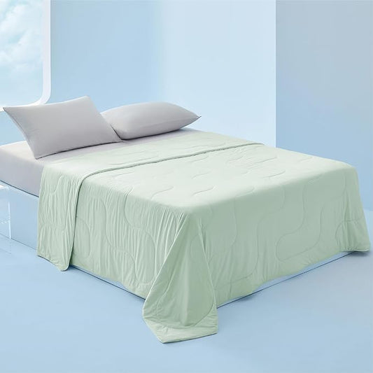 Bedsure Cooling Blankets for Hot Sleepers - Cooling Comforter, Cold Summer Blanket Queen Size for Bed, Ice Breathable and Lightweight Gift for Night Sweats, Light Green, 90x90 Inches