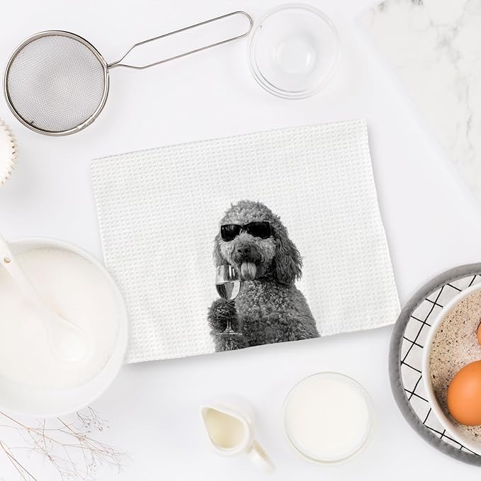 Goldendoole Gifts Wine Kitchen Towels Set of 2, Funny Golden Doole Dog Eating Pasta Decorative Hand Dish Towel for Kitchen Home Bar, Gift for Goldendoole Dog Lovers Home Bar Decor(16x24Inch)