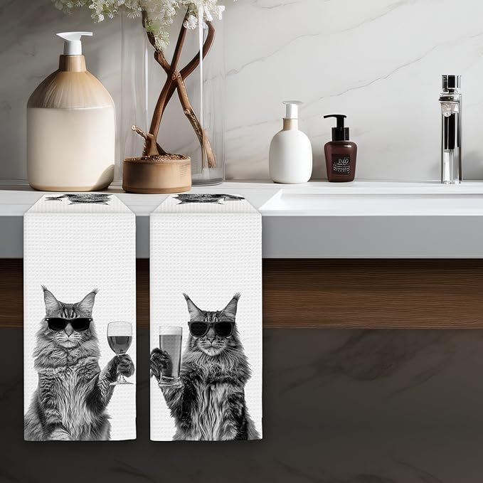 Maine Coon Gifts Wine Kitchen Towels Set of 2, Funny Maine Coon Cat Wine Lover Decorative Hand Dish Towel for Kitchen Home Bar, Gift for MaineCoon Cat Beer Lovers Home Bar Decor(16x24Inch)