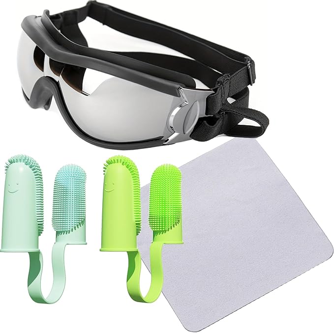 Dog Goggles Sunglasses UV Protection Wind Dust Fog Protection Pet Glasses with Adjustable Strap for Medium or Large Dog
