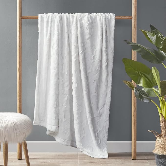 Madison Park Zuri Soft Plush Luxury Oversized Faux Fur Throw Animal Stripes Design, Faux Mink On The Reverse, Modern All Seasons Blanket for Bed, Sofa Couch, Office, White, 60x70