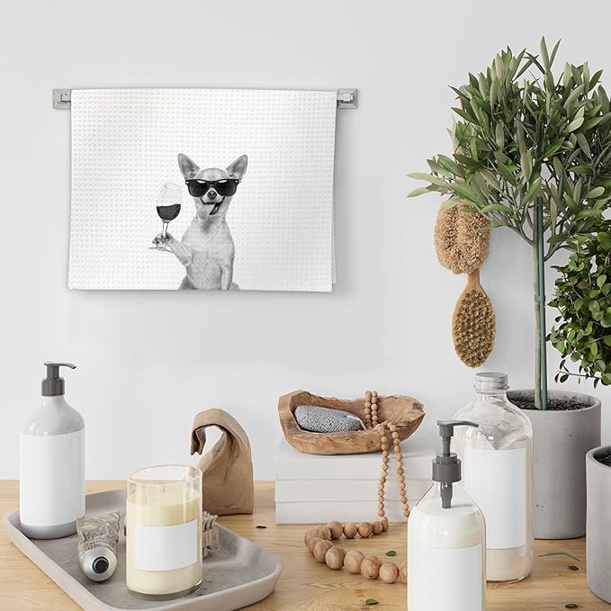Chihuahua Gifts Wine Kitchen Towels Set of 2, Funny Chihuahua Dog Eating Pasta Decorative Hand Dish Towel for Kitchen Home Bar, Gift for Dog Wine Lovers Home Bar Decor(16x24Inch)