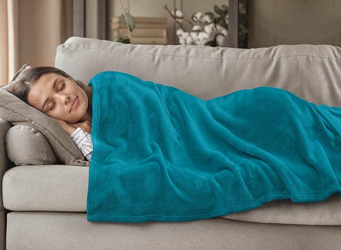 Utopia Bedding Turquoise Fleece Blanket Throw Size Lightweight Fuzzy Soft Anti-Static Microfiber Bed Blanket (60x50 Inch)