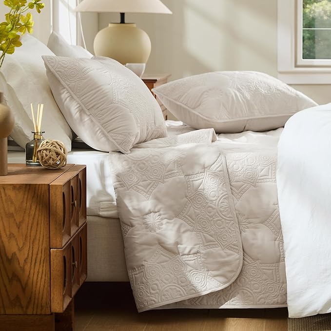 Bedsure King Size Quilt - Stitch-Free Ultrasonic Quilting, Beige Bedspread with Modern Vintage Mandala Embossed Pattern, Lightweight All-Season Comforter & Coverlet, 106 x 96 Inches | Stitch-Free Quilting, Ultra Soft, Lightweight, Machine Washable, Pet...