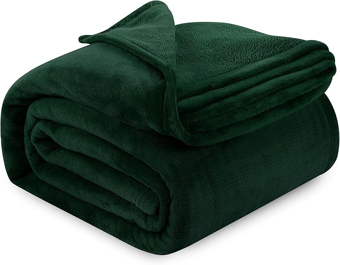 Utopia Bedding Forest Green Fleece Blanket California King Size Lightweight Fuzzy Soft Anti-Static Microfiber Bed Blanket (102x96 Inch)