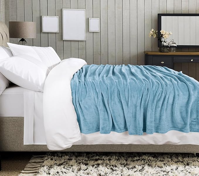 Utopia Bedding Washed Blue Fleece Blanket Queen Size Lightweight Fuzzy Soft Anti-Static Microfiber Bed Blanket (90x90 Inch)