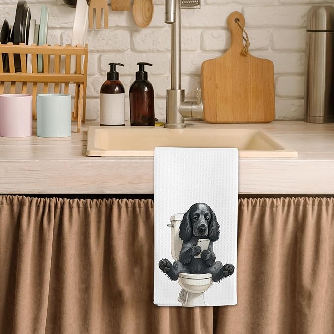 Black Cocker Spaniel Dog Hand Towels for Bathroom Decor, Funny Dog Lover Gifts Dish Tea Towels, Cocker Spaniel Gifts Looking at Phone Hand Towel for Toilet Kitchen Washroom Decor, 16x24 Inch