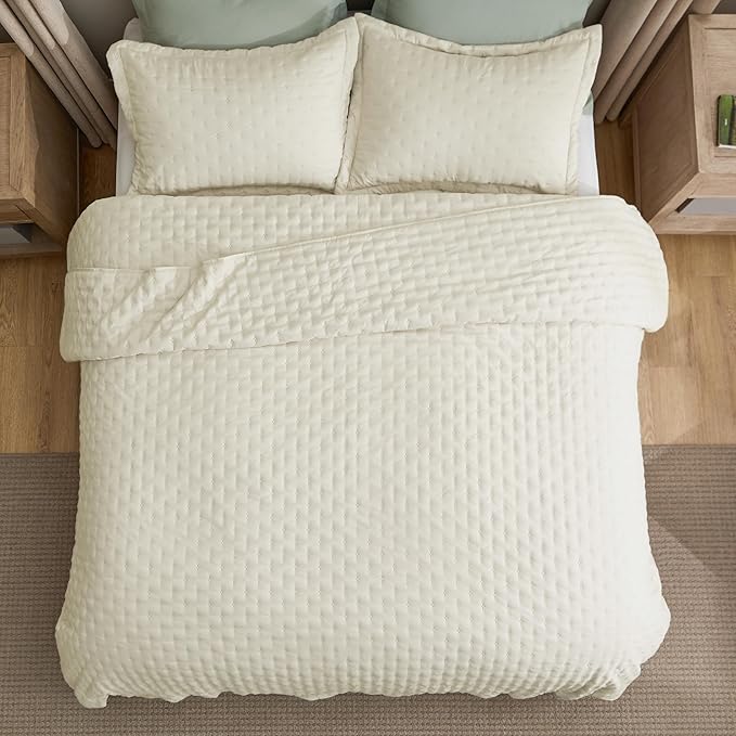 Bedsure King Quilt - Cream Bedspread King Size & Lightweight Comforter, Modern Cottage Coverlet with Clover Pattern, Ultra Soft All-Season Bedding, 106 x 96 Inches | Stitch-Free Quilting, Ultra Soft, Lightweight, Machine Washable, Pet-Friendly