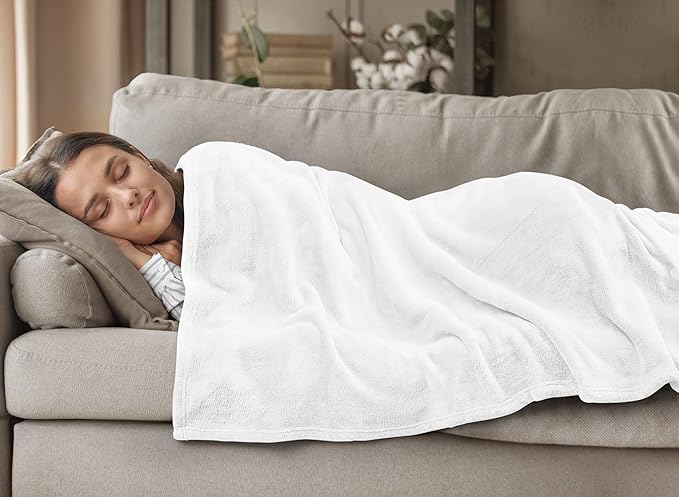 Utopia Bedding White Fleece Blanket Twin Size Lightweight Fuzzy Soft Anti-Static Microfiber Bed Blanket (60x80 Inch)