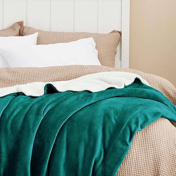 Bedsure GentleSoft Sherpa Fleece Twin Size Blanket for Couch, Non-Heated, Thick and Warm Throw for Women and Men, Soft Fuzzy Plush Twin Blanket for Winter, Forest Green, 60x80 Inches
