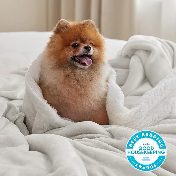 Bedsure GentleSoft Sherpa Fleece Blankets King Size for Bed, Non-Heated, Thick and Warm Throw for Women and Men, Soft Fuzzy Plush King Blanket for Winter, Linen, 108x90 Inches