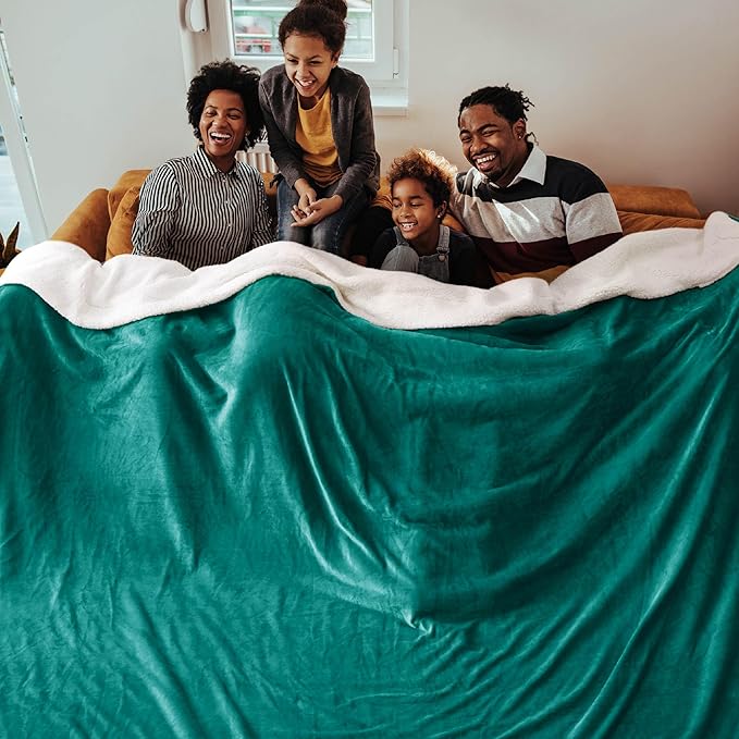 Bedsure GentleSoft Sherpa Fleece Cal King Blankets for Bed, Non-Heated, Thick and Warm Oversized Throw for Women and Men, Soft Fuzzy Plush Large Blanket for Winter, Forest Green, 112x98 Inches
