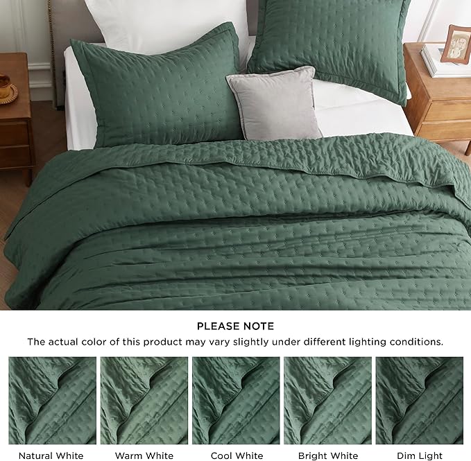 Bedsure Twin Quilt - Ultra Soft Twin XL Quilt Bedding for Dorm Decor, Lightweight All-Season Comforter, Dark Green Bedspread Coverlet with Clover Pattern, 68 x 86 Inches | Stitch-Free Quilting, Ultra Soft, Lightweight, Machine Washable, Pet-Friendly
