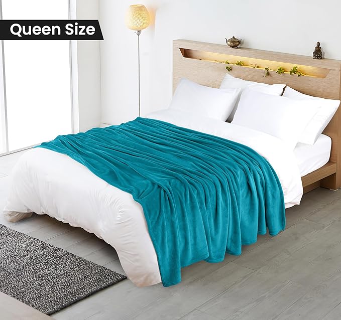 Utopia Bedding Turquoise Fleece Blanket Queen Size Lightweight Fuzzy Soft Anti-Static Microfiber Bed Blanket (90x90 Inch)