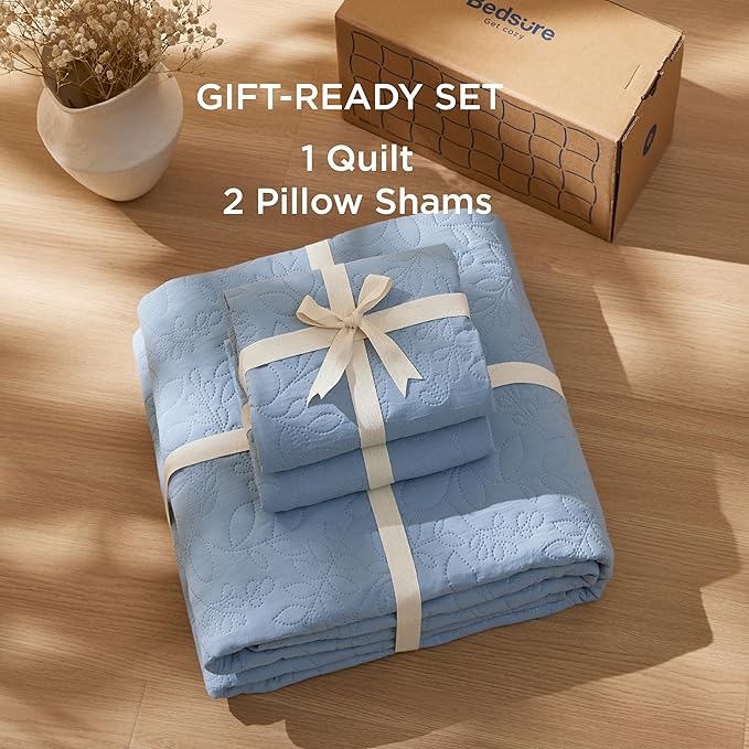 Bedsure Quilt King Size - Ultra Soft Pre-Washed Cloud-Like Bedding, All-Season Lightweight Comforter for Country Bedroom, Leaf Design Coverlet in Mineral Blue, 106 x 96 Inches | Stitch-Free Quilting, Ultra Soft, Lightweight, Machine Washable, Pet-Friendly