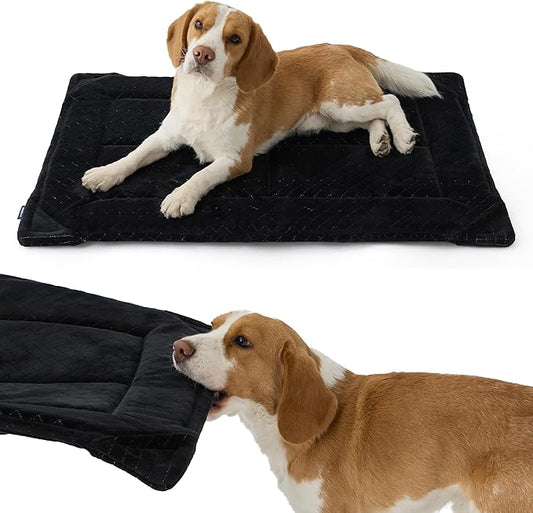 Bedsure Chew Resistant Dog Bed Large Sized Dog - Chew Proof Dog Crate Pad Machine Washable Durable Kennel Mat for Chewers with Reinforced Corners, Black, 35x22 in