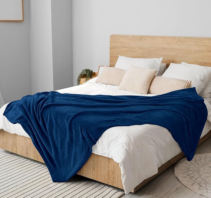 Utopia Bedding Navy Fleece Blanket Throw Size Lightweight Fuzzy Soft Anti-Static Microfiber Bed Blanket (60x50 Inch)