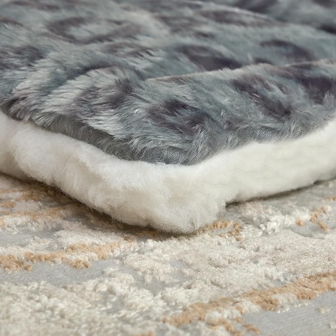 MidWest Homes for Pets Reversible Pet Bed; Machine Washable; Great for Toy Dog Breeds; Spotted Gray; 18"; 40218-FVGYS