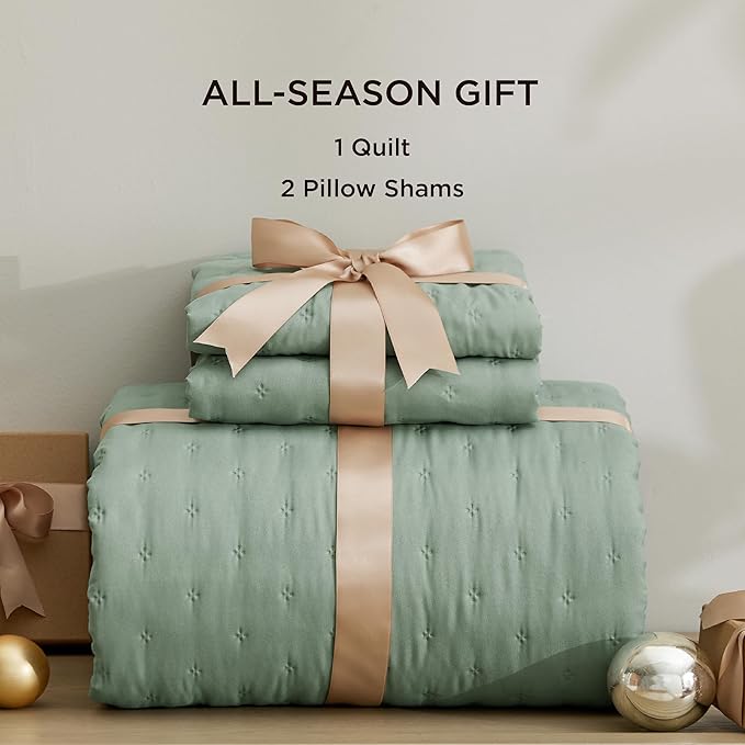 Bedsure King Quilt - Sage Green Bedspread King Size & Lightweight Comforter, Modern & Boho Coverlet with Clover Pattern, Ultra Soft All-Season Bedding, 106 x 96 Inches | Stitch-Free Quilting, Ultra Soft, Lightweight, Machine Washable, Pet-Friendly