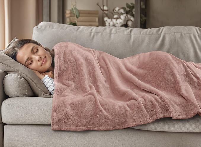 Utopia Bedding Rose Pink Fleece Blanket Twin Size Lightweight Fuzzy Soft Anti-Static Microfiber Dorm Bed Blanket for Her(90x66 Inch)