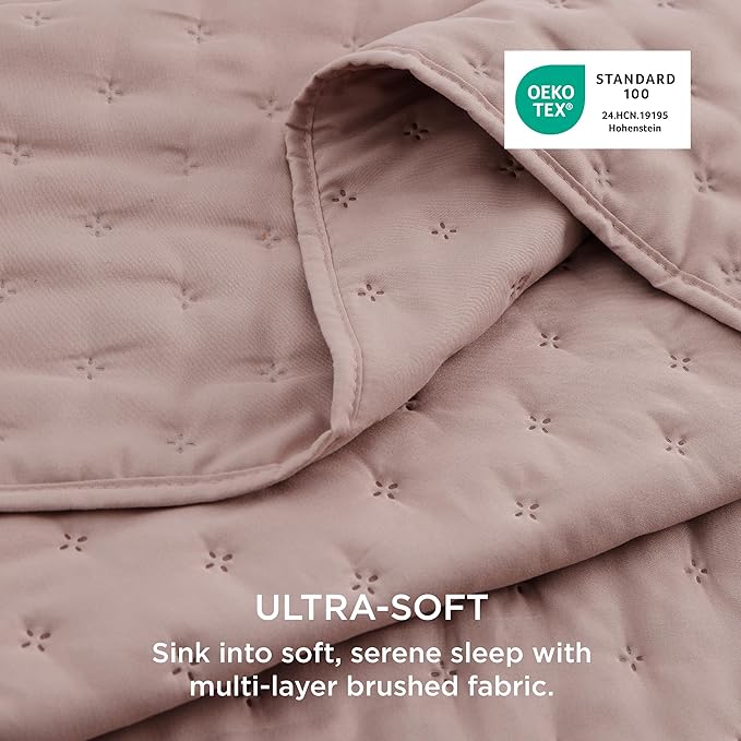 Bedsure Twin Quilt - Ultra Soft Twin XL Quilt Bedding for Dorm Decor, Lightweight All-Season Comforter, Dusty Rose Bedspread Coverlet with Clover Pattern, 68 x 86 Inches | Stitch-Free Quilting, Ultra Soft, Lightweight, Machine Washable, Pet-Friendly