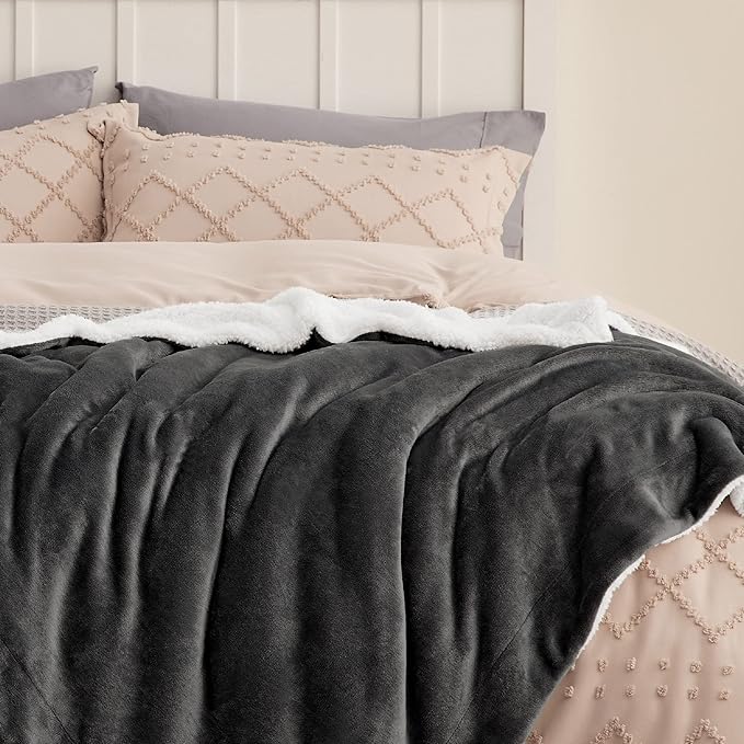 Bedsure GentleSoft Sherpa Fleece Throw Blanket for Couch, Non-Heated, Thick and Warm Throw for Women and Men, Soft Fuzzy Plush Car Chair Blanket for Winter, Charcoal, 50x60 Inches