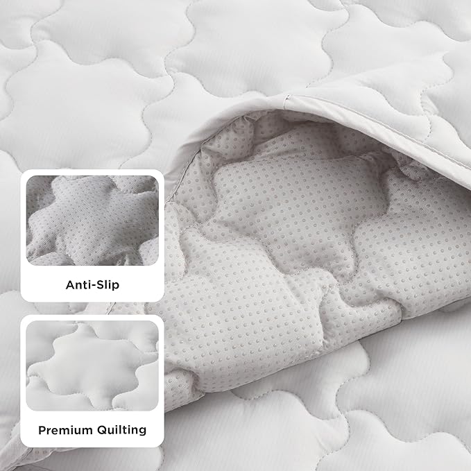 Bedsure Cooling Mat for Large Dogs, Q-Max>0.5 Thin Breathable Cold Crate Pad for Pet, Portable Washable Kennel Bed for Summer Active Dog with Chill Cool Soothing Fabric to Rapid Cooling, 35x23, Grey
