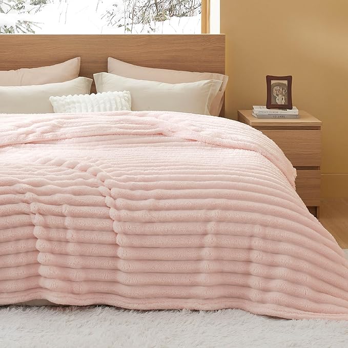 Bedsure King Size Blanket for Bed - 350GSM Super GentleSoft Fuzzy Fluffy Cozy Blankets for Women, Cute Large Plush Fleece Throws for Girls, Pink，108x90 Inches, Wider Striped Design
